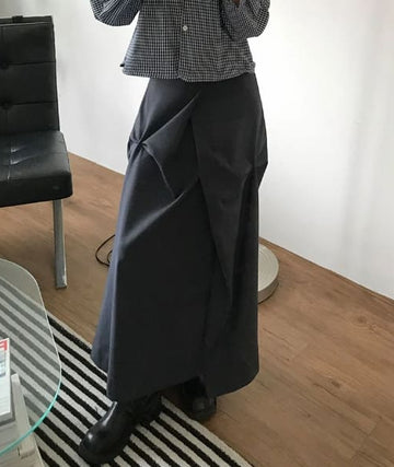 FLOWING DART DRAPE SKIRT
